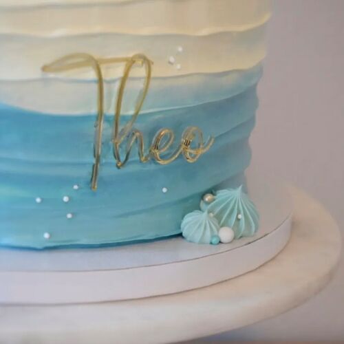 meeres blaue Torte mit Namen handgemacht von Konditormeisterin Verena Mokroß aus der Nähe von Landshut