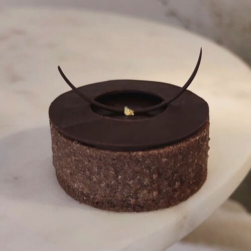 mini Schokoladen Törtchen kleine Patisserie