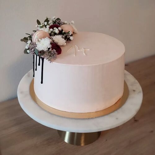 pinke Torte zum Geburtstag aus Weng bei Mengkofen
